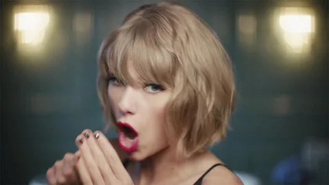 Taylor Swift Apple Music reklamlarına devam ediyor
