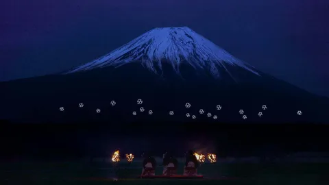 Video: Fuji Dağı’nın önünde 16 bin 500 LED ile yapılan “drone balesini” izleyin