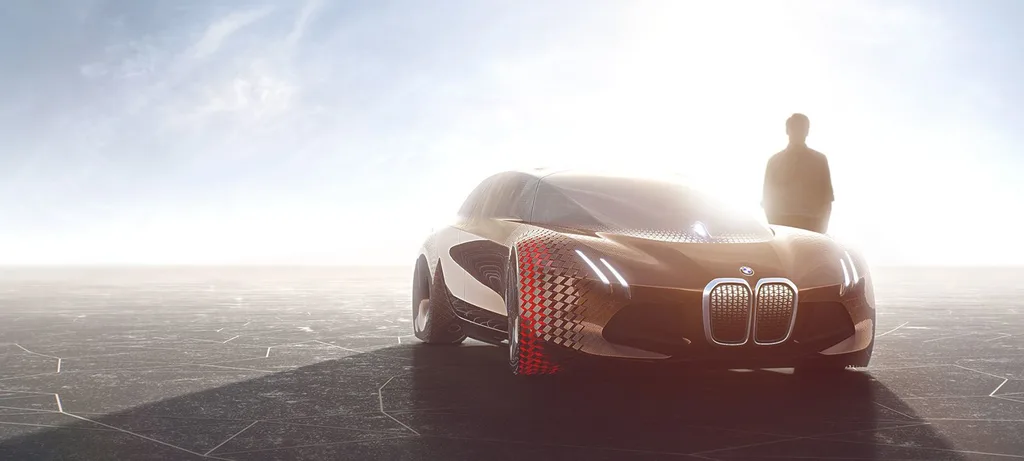 BMW lüks sürücüsüz otomobilini 2021’de yollara çıkaracak