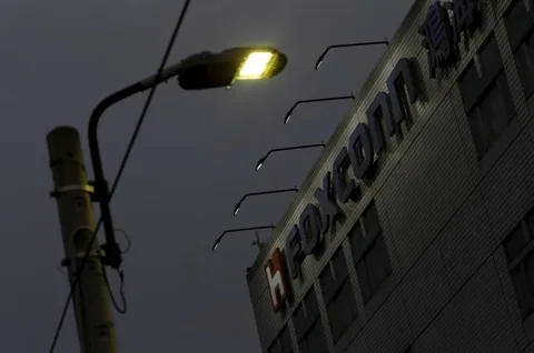 Foxconn robotlarla üretime ağırlık veriyor