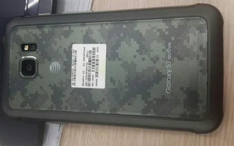 Samsung Galaxy S7 Active bir kez daha görüldü