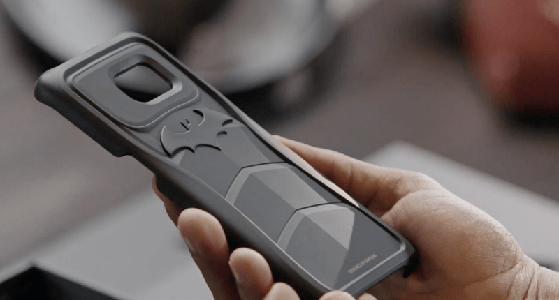 Samsung Galaxy S7 edge Injustice Edition Batman’den esinleniyor