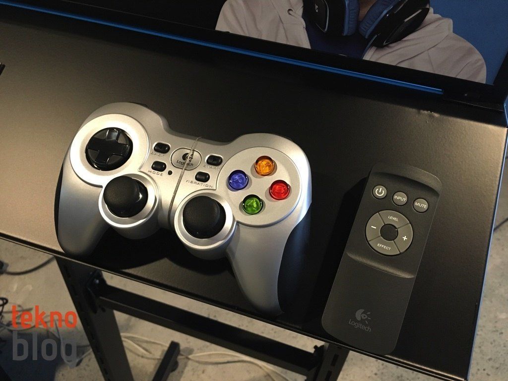 F710 Wireless gamepad