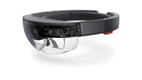 Microsoft HoloLens Intel Atom işlemciyle çalışıyor