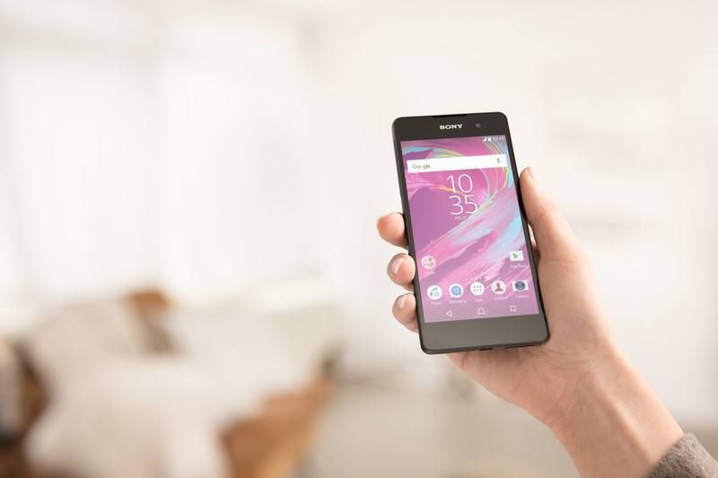 Sony’den yeni bir giriş seviyesi Android telefonu: Xperia E5
