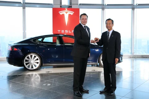 Panasonic Tesla hisselerini 3.6 milyar dolar karşılığında sattı