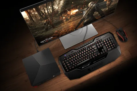 Alienware 20’nci yılını OLED laptop ve Alpha R2 konsol ile kutluyor