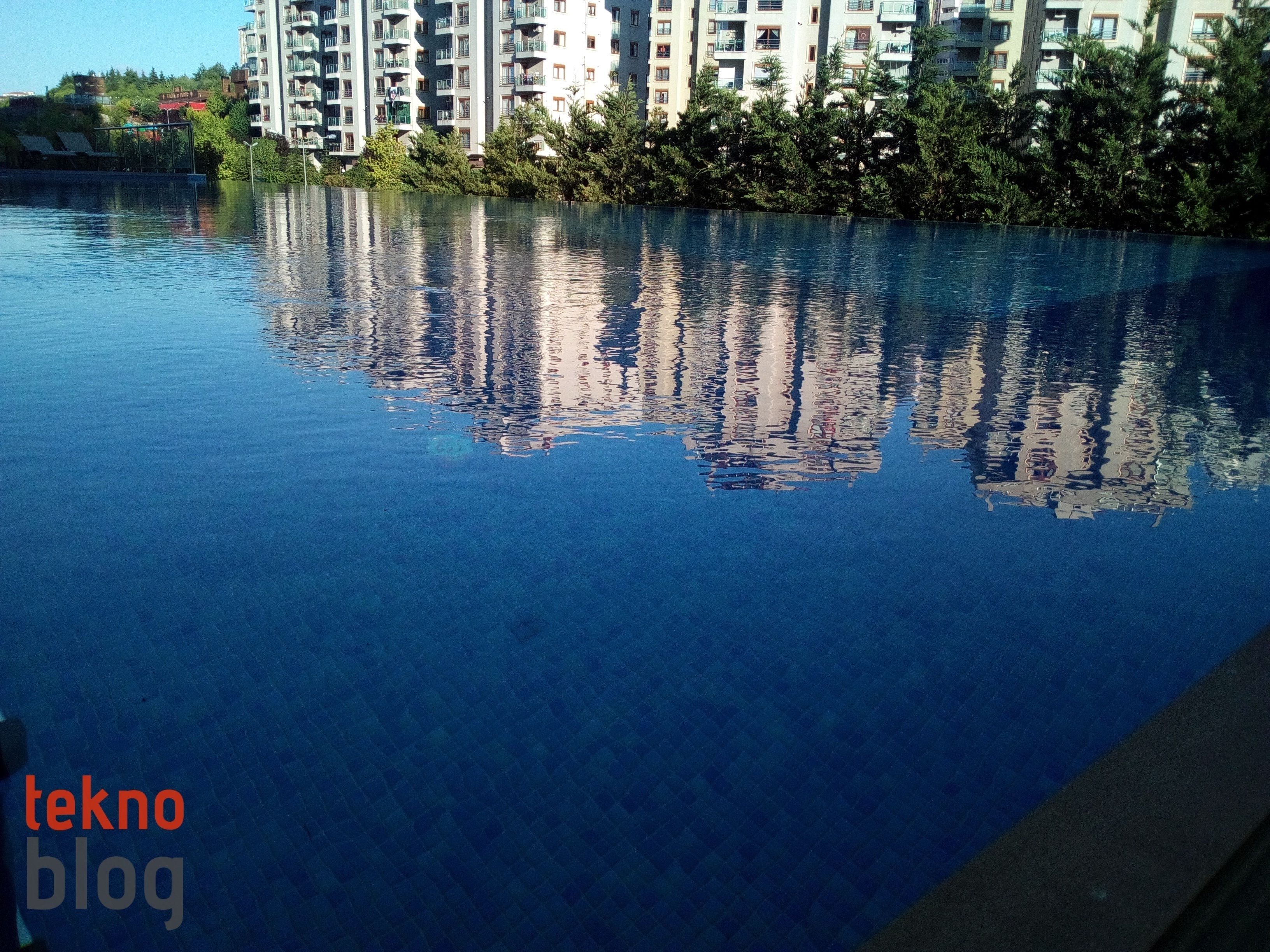 Casper VIA E1 İncelemesi