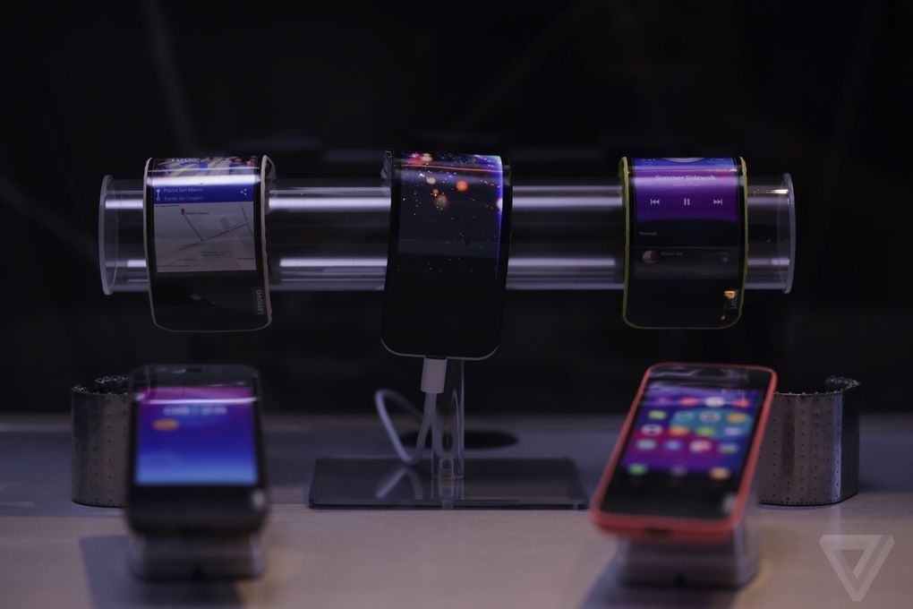 Lenovo bükülebilir telefon ve tabletler üstünde çalışıyor
