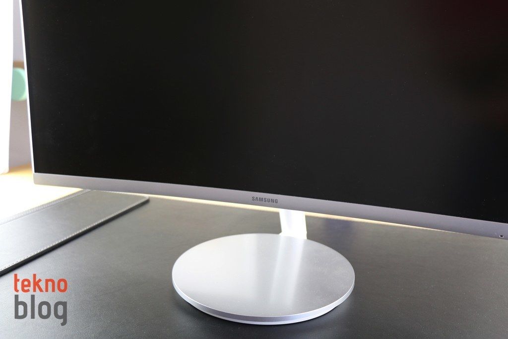 Samsung CF591 27″ Kavisli LED Monitör İncelemesi