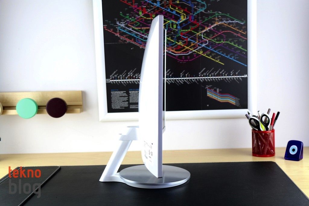 Samsung CF591 27″ Kavisli LED Monitör İncelemesi