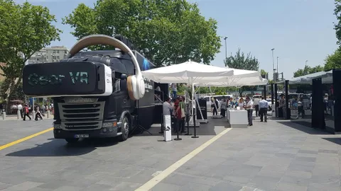 Samsung Sanal Gerçeklik Tırı Anadolu yollarına düşüyor