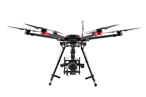 DJI Hasselblad işbirliğinin ilk meyvesi bir drone paketi