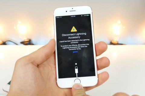 iOS 10 Lightning girişi ıslandığında kullanıcıları uyaracak