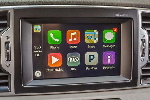 Kia CarPlay ve Android Auto’yu eski otomobillerine getiriyor