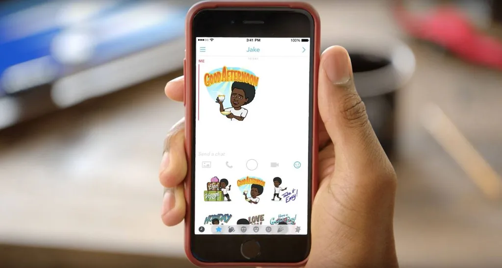 Snapchat Bitmoji çıkartmaları ile mesajları hareketlendiriyor