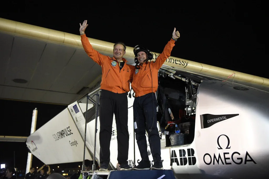 Solar Impulse 2 dünya turunu sadece güneş enerjisi kullanarak tamamladı