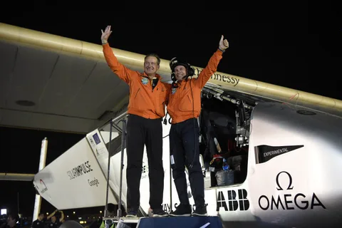 Solar Impulse 2 dünya turunu sadece güneş enerjisi kullanarak tamamladı