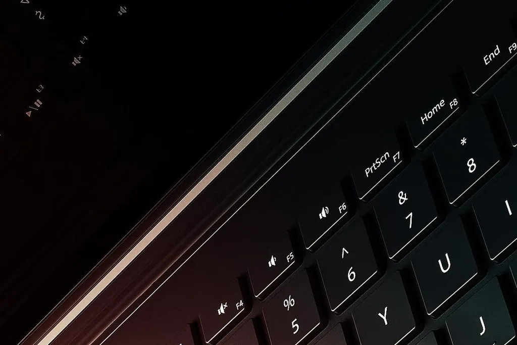 Microsoft Surface masaüstü klavyesi yakında gözler önüne çıkabilir