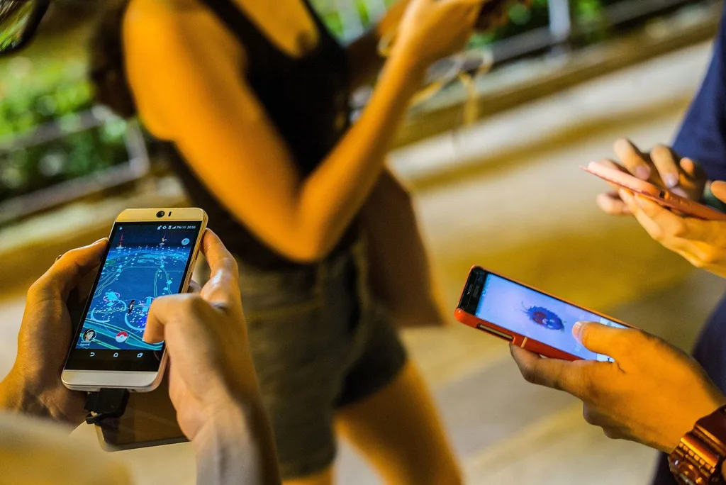 Pokemon Go power bank satışlarını artırdı