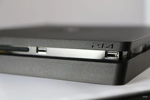 PS4 Slim bu sefer bir videoda çalışır şekilde görüldü