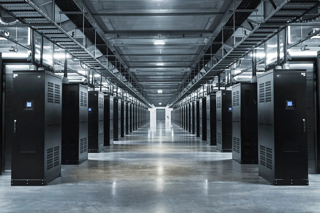 Yapay zekâ veri merkezleri elektrik tüketimini yüzde 40 azaltabiliyor