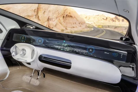 Microsoft ve Mercedes ofis takvimini otomobile taşıyor