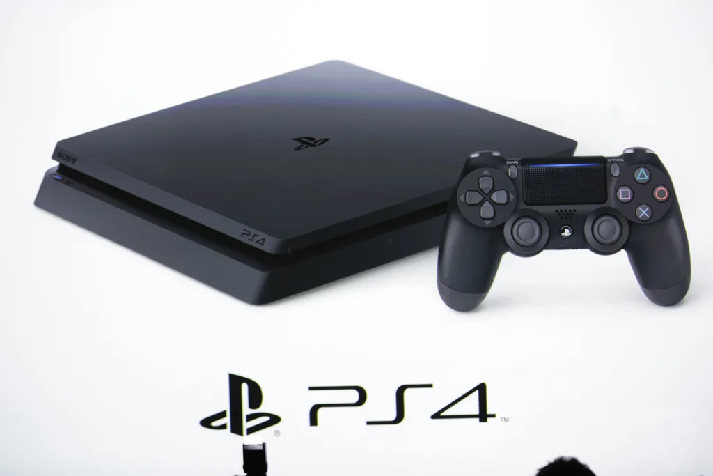 PlayStation 4’ün inceltilmiş kasalı versiyonu tanıtıldı