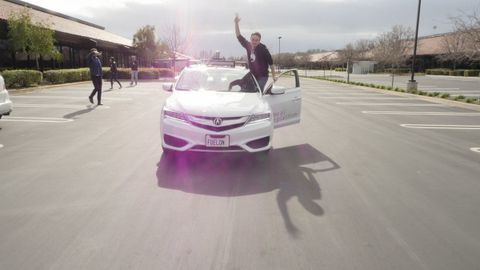 George Hotz sürücüsüz otomobil projesini iptal etti