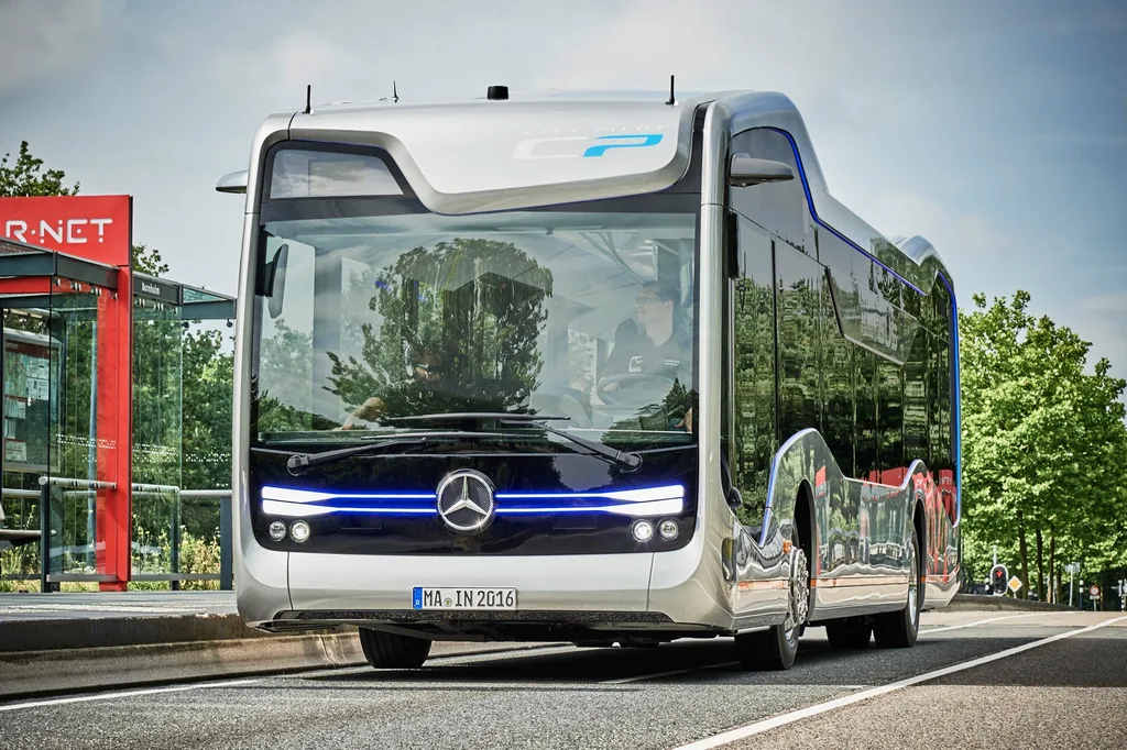 Mercedes CityPilot teknolojili otobüs ilk yolculuğunu gerçekleştirdi
