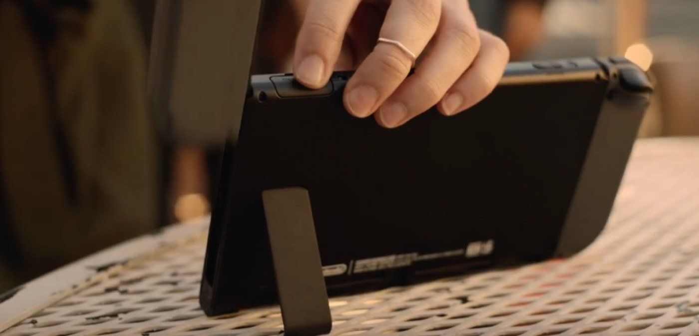 Nintendo Switch: Hem evde hem de dışarıda oyun keyfi sunan hibrit konsol