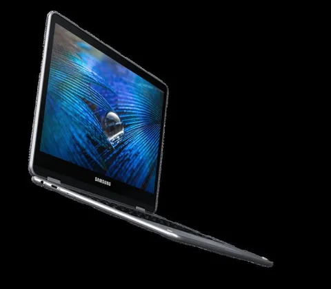 Samsung Chromebook Pro dokunmatik ekran ve kapasitif kalem ile yolda