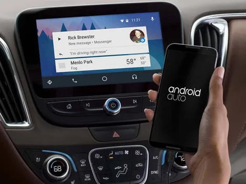 Facebook Messenger Android Auto’da kullanılabilecek