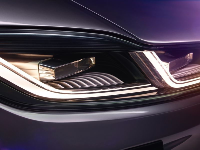 Jaguar I-Pace adını verdiği ilk elektrikli otomobil konseptini görücüye çıkardı