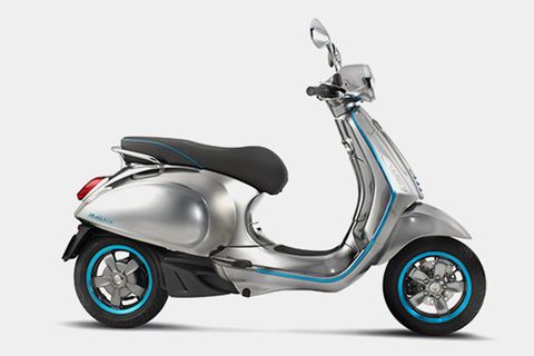 Vespa Elettrica ile simgeleşmiş motorsikletini çağa uygun hâle getirdi