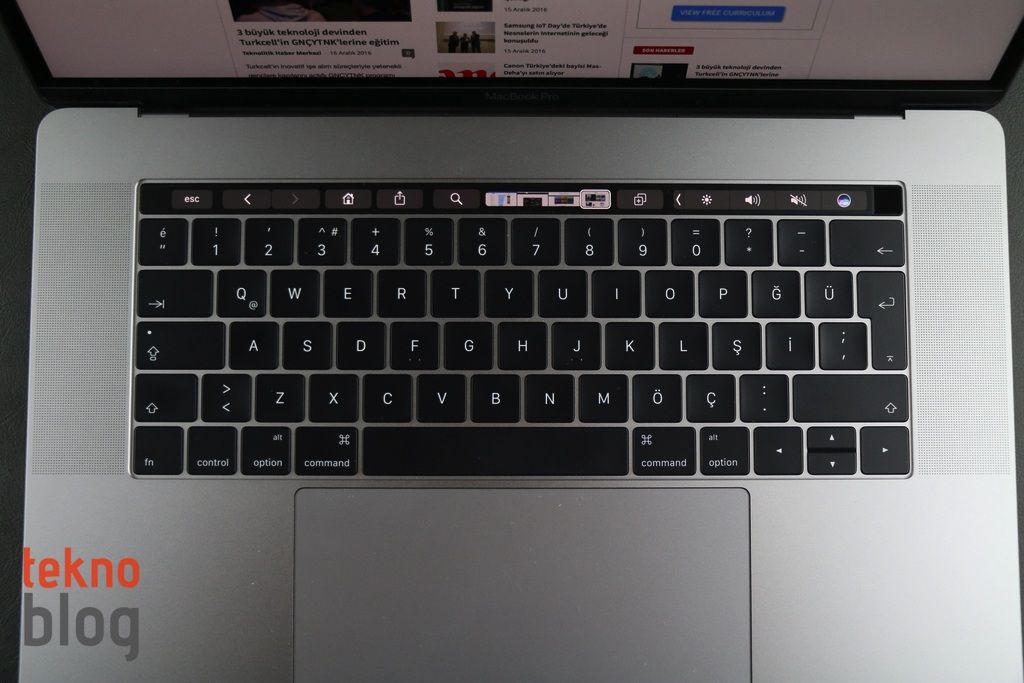 MacBook Pro Touch Bar inceleme