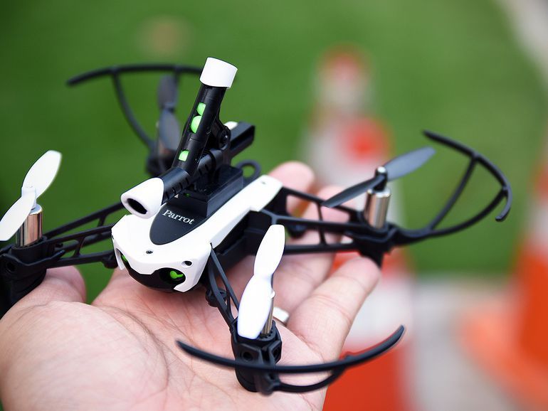 parrot-mambo-minidrone-231216
