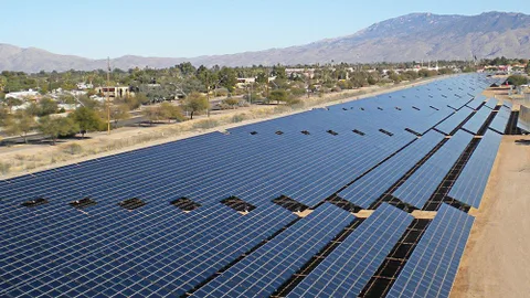 Tesla Panasonic ile birlikte güneş panelleri inşa edecek