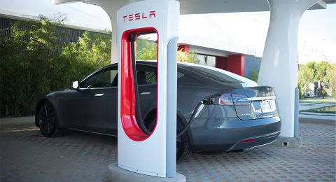 Tesla Supercharger yeni nesille birlikte hız kazanacak