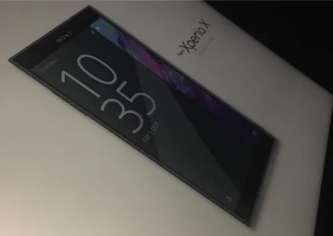 Yeni Sony Xperia X’e ait olduğu söylenen sızıntı ince çerçeveyi işaret ediyor