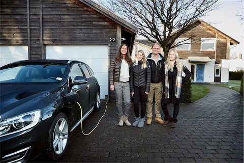 Volvo sürücüsüz otomobil testlerini gerçek ailelerle yapacak