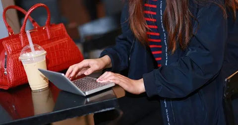GPD Pocket iki farklı işletim sistemi seçeneğiyle geliyor