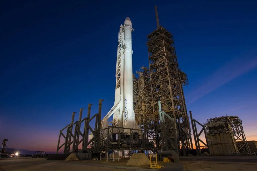 SpaceX Falcon 9 roketlerini tekrar tekrar kullanmaya devam ediyor