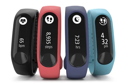 TomTom Touch Cardio temel fitness bilekliği yeteneklerini sunuyor