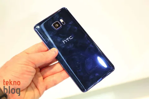 HTC U12+’ın renk seçenekleri ortaya çıktı