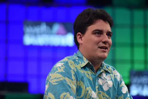 Oculus’un kurucusu Palmer Luckey Facebook’tan ayrılıyor