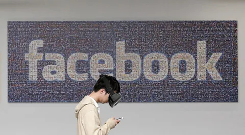 Facebook sanal gerçeklik deneyimlerini kaydetmeyi ve paylaşmayı kolaylaştırıyor