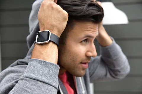 Fitbit akıllı saat üretiminde sıkıntılar yaşıyor