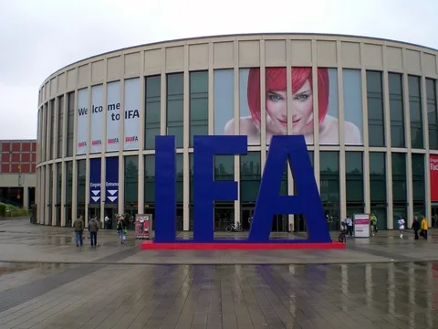 IFA yönetimi Galaxy Note 8’in Berlin’de tanıtılmasını istiyor