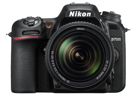 Nikon D7500 orta segmente üst sınıftan özellikler getiriyor